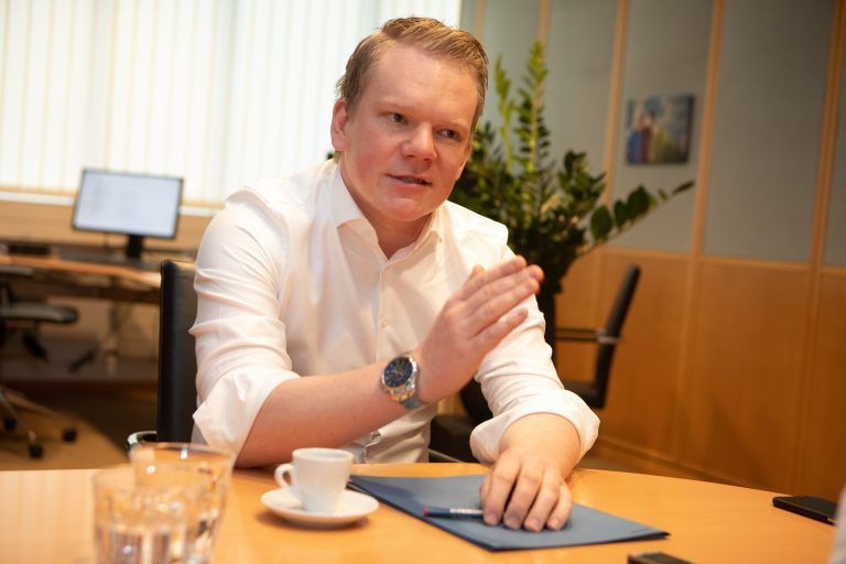 FPÖ-Chef Christof Bitschi kündigte an, dass seine Partei dem Rechnungsabschluss nicht zustimmen wird. <span class="copyright">Hartinger</span>