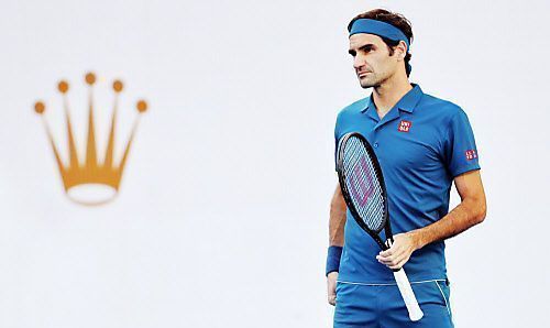 Junger Federer zerschlug Schläger