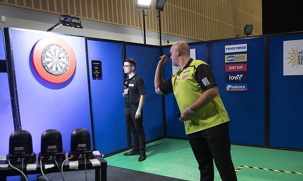 Sieg van Gerwen, Suljovic out