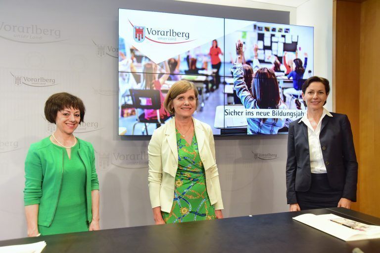 Evelyn Marte-Stefani, Barbara Schöbi-Fink und Martina Rüscher. <span class="copyright"> VLK</span>