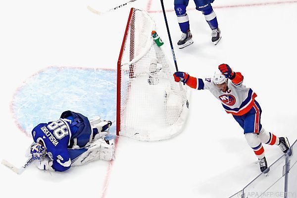 Islanders nach Double-Overtime in NHL noch im Rennen