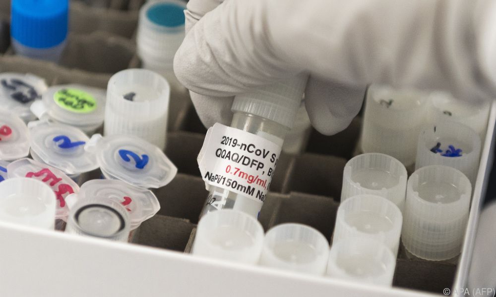 AstraZeneca setzt Impfstoff-Studie aus
