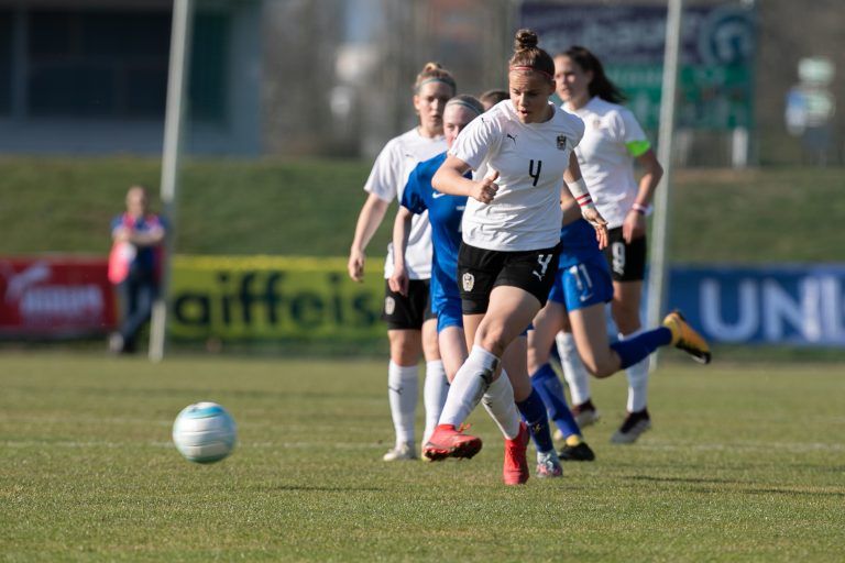 Bei der U17-Europameisterschaft wurde Leonie Salzgeber entdeckt. <span class="copyright">GEPA</span>