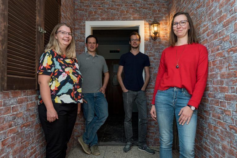 Vier Freunde, ein Projekt, v.l.: Raffaela Bitschnau-Osti, Lukas Bitschnau, Alexander Marent und Valerie Juriatti eröffnen einen Escape Room.<span class="copyright">Dietmar Stiplovsek</span>