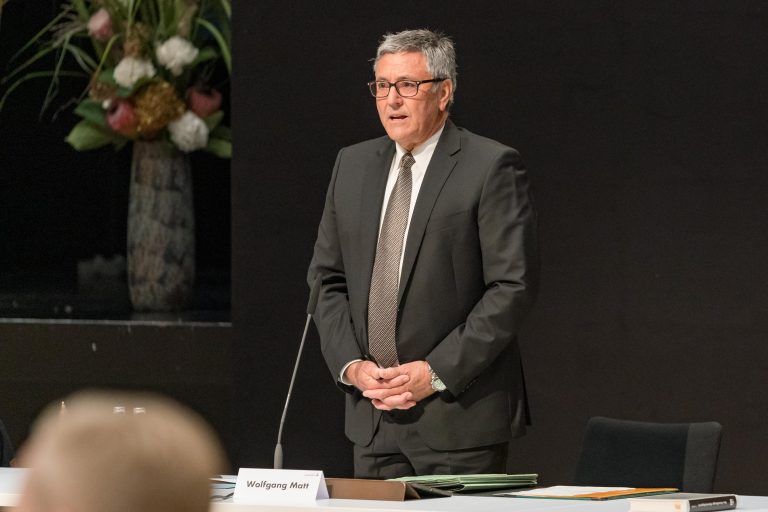 Die Impfung des Feldkircher Bürgermeisters Matt sorgt nicht nur in der Bevölkerung für Verwunderung, sondern auch bei den politischen Mitbewerbern. <span class="copyright">Archiv/Stiplovsek</span>