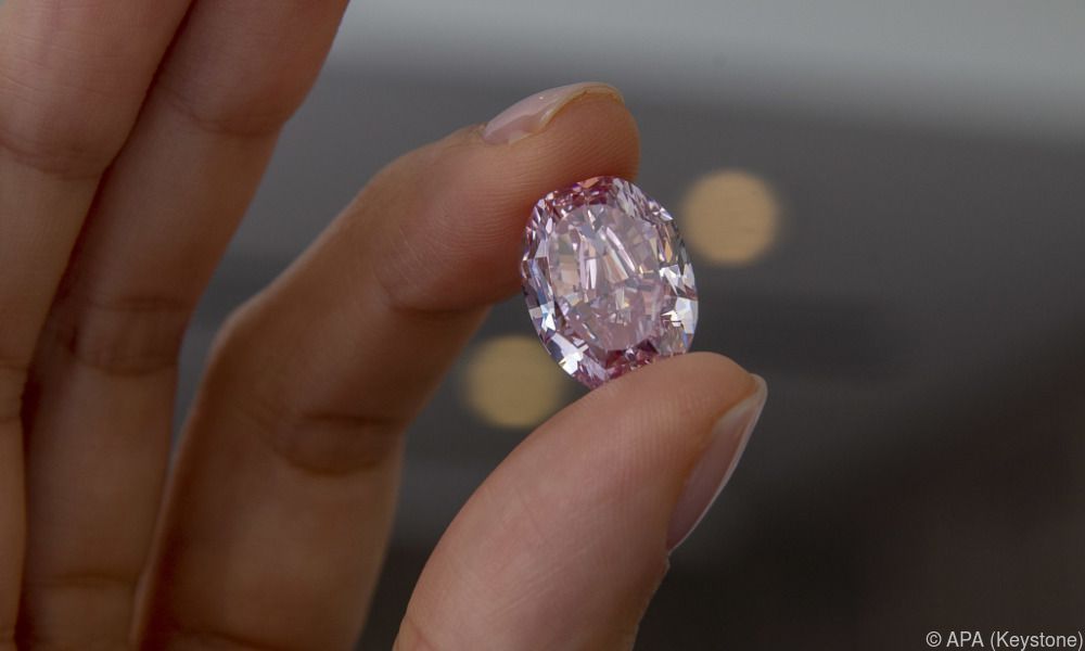 Seltener pinker Diamant wird versteigert