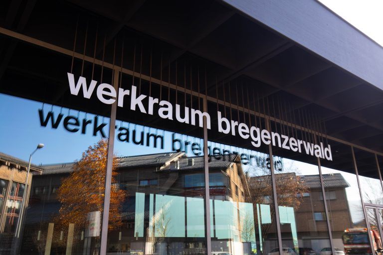Im Werkraum Bregenzerwald haben sich die Handwerker der Region zusammengeschlossen. <span class="copyright">Klaus Hartinger</span>