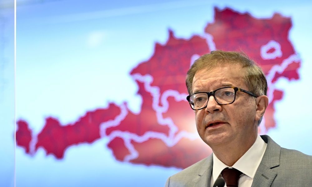 Anschober deutet Verschärfungen an