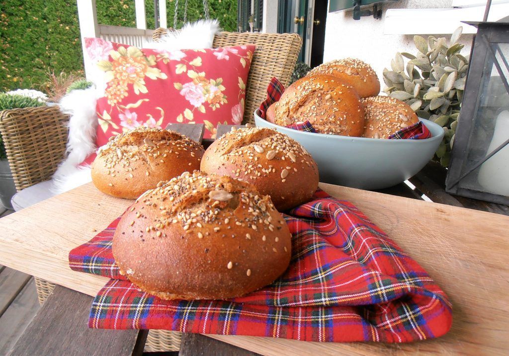 Weiche Vollkornbrötchen