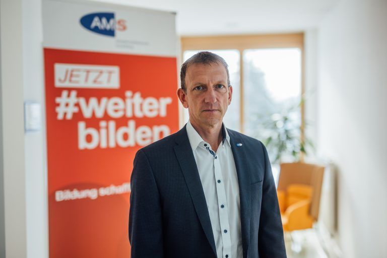 Bernhard Bereuter zeigt sich ob der Entwicklung auf dem Arbeitsmarkt besorgt. <span class="copyright">Sams</span>