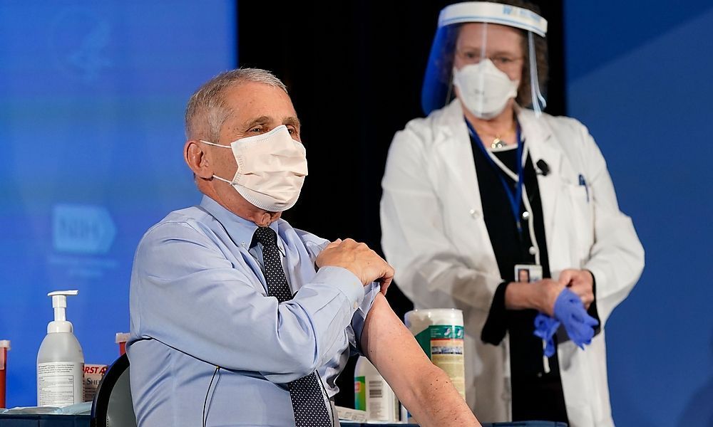 Immunologe Fauci ließ sich öffentlich impfen