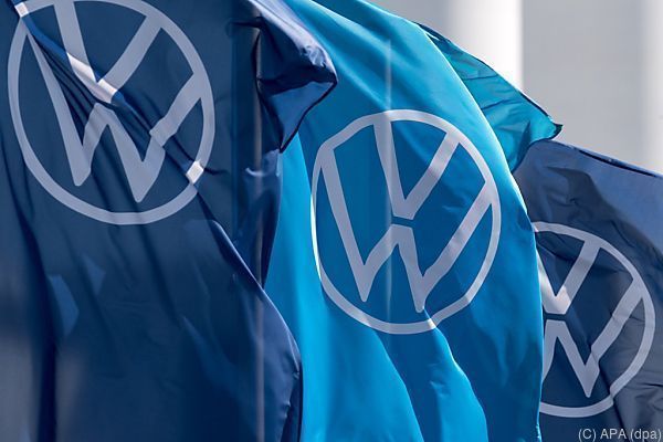 VW muss 100 Mio. Euro Strafe zahlen für zu hohen CO2-Ausstoß