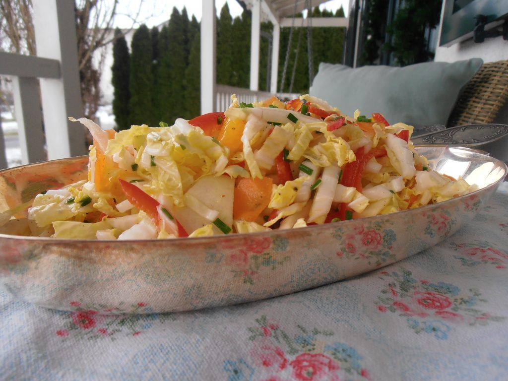 Chinakohlsalat mit Orangen und Apfel