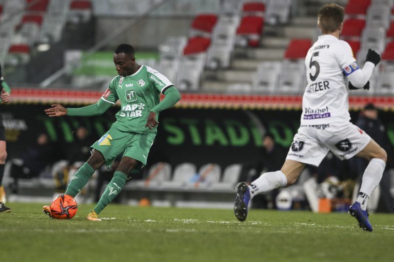 Kelvin Yeboah erzielt hier den Führungstreffer und bekommt dabei zu viel Platz eingeräumt. <span class="copyright">GEPA</span>