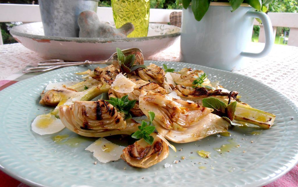 Gegrillter Fenchel mit Kräutern und Parmesan