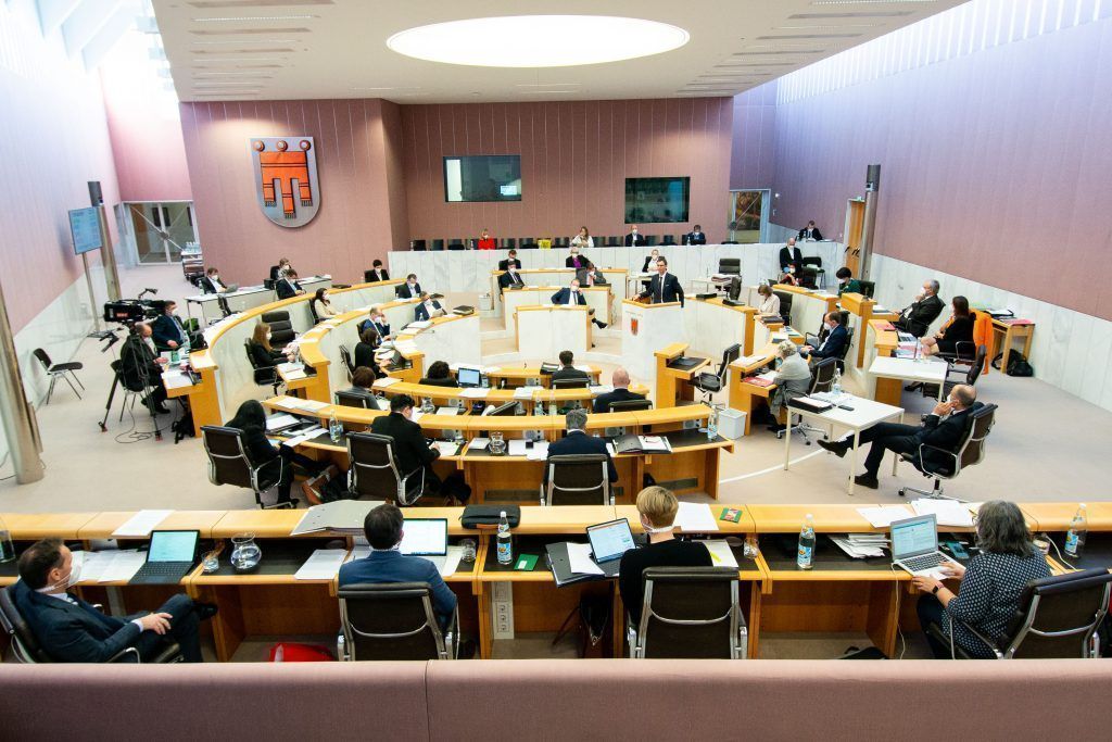 Volksanwalt muss Aufgaben abgeben
