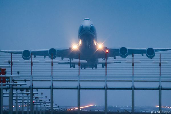 EU-Kommission will Details zu geplantem Mindestflugpreis