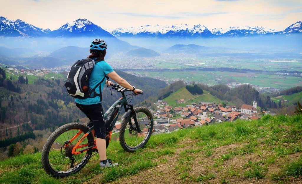 Wie der Akku von E-Bikes und E-Scootern richtig geladen wird