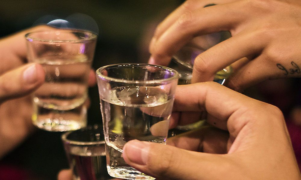 Pole fiel nach Wodka-Konsum tot vom Sessel
