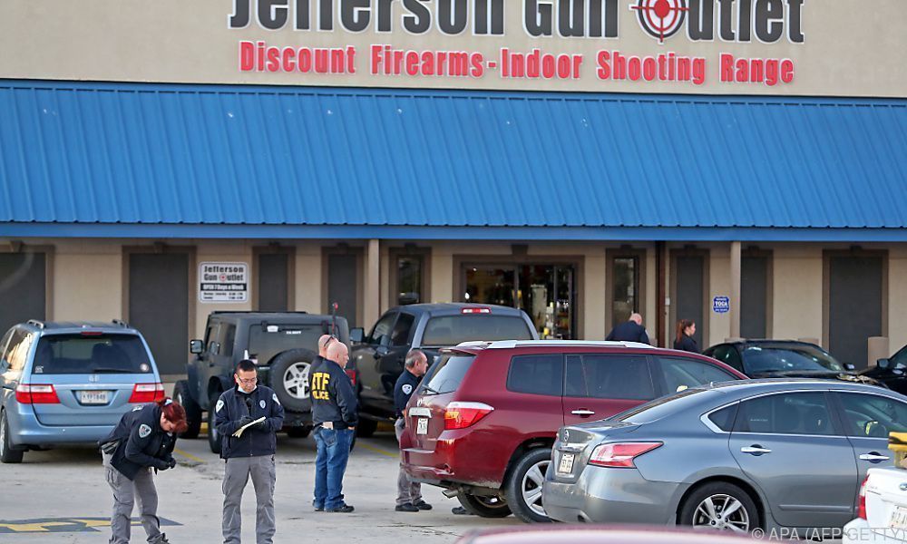 USA: Tote nach Schüssen in Waffen-Outlet