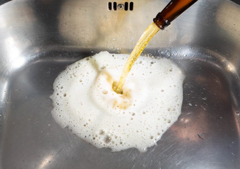 Die Brauereien müssen teilweise BIer entsorgen. <span class="copyright">Symbolbild/Hartinger</span>