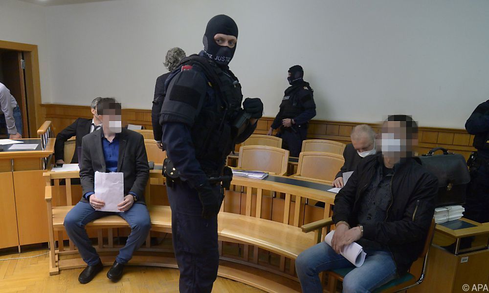 Mutmaßliche Sittenwächter angeklagt