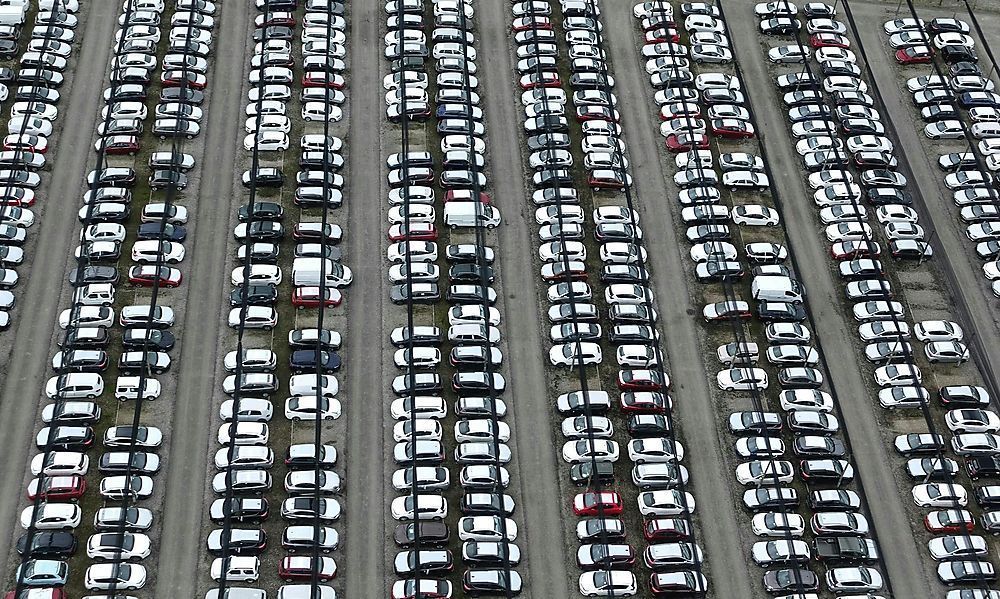 Lage der Autobranche hellte sich auf