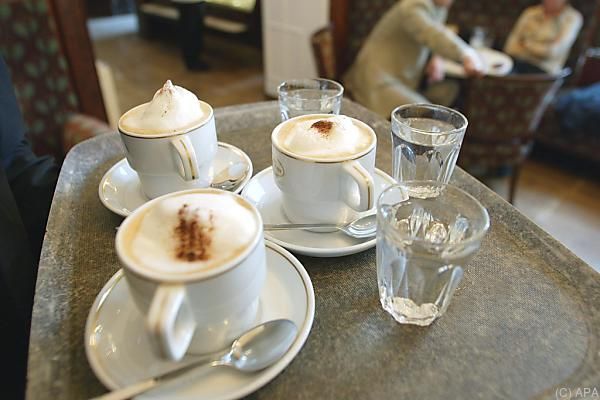 Grundstein zur Rettung des Cafe Ritter in Ottakring gelegt