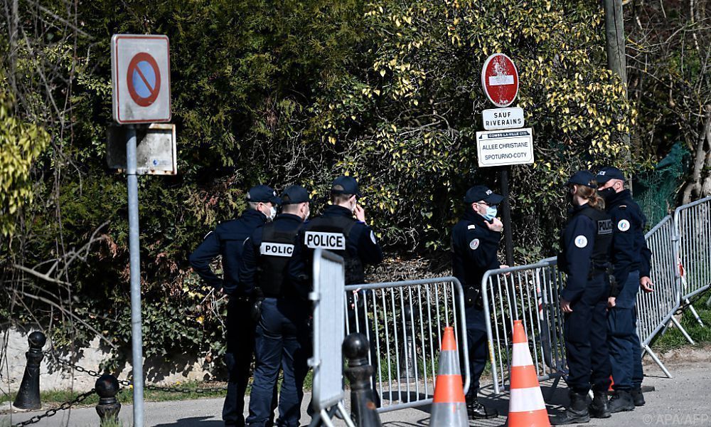 Brutaler Einbruch bei Ex-Minister Tapie