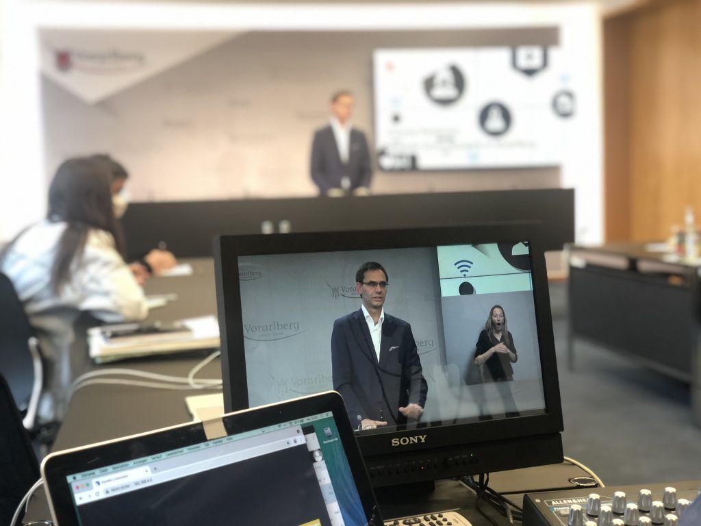 Opposition interessiert sich für Wallners Chats