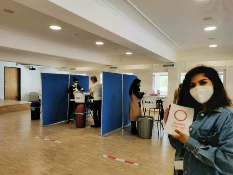 Zahlreiche Freiwillige sind bei jedem Test-Tag im Einsatz. <span class="copyright">Alevitischer Kulturverein</span>