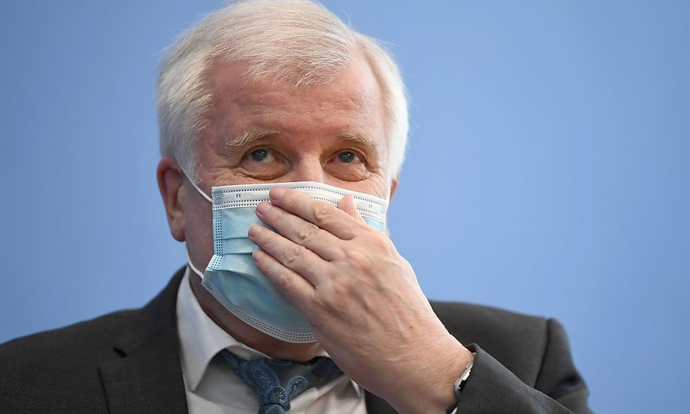 Seehofer positiv auf Corona getestet