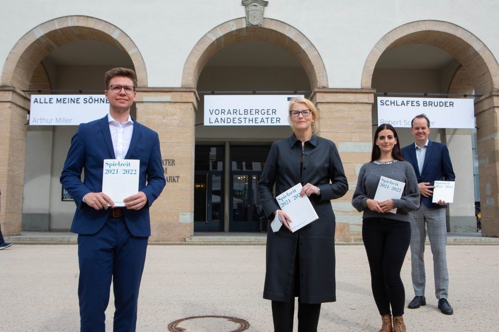 Theater im Zeichen der Kunst