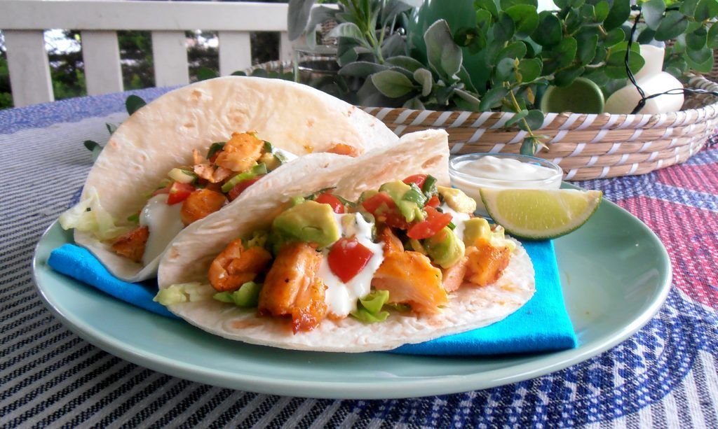 Pulled Lachs Tacos mit Avocado