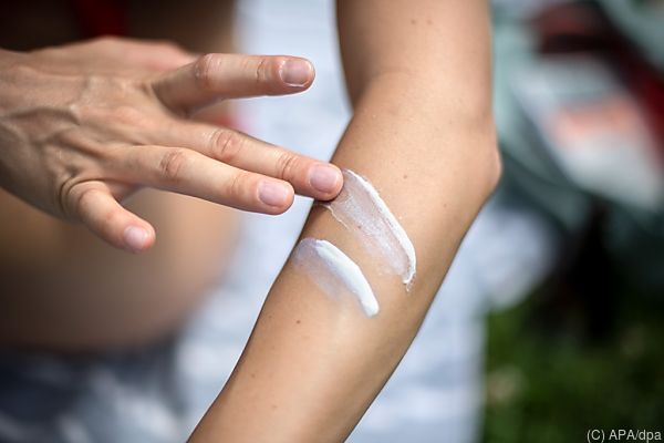 Sonnenschutz-Test: Vier Cremes sehr gut, drei fielen durch