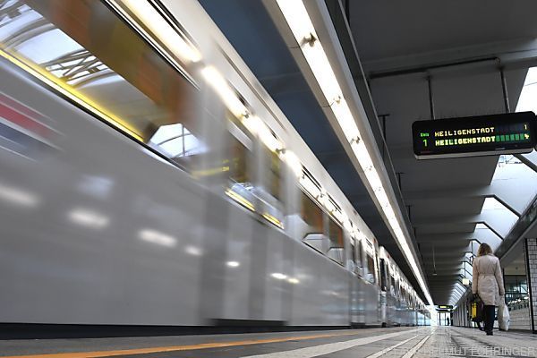 Die Wiener Nacht-U-Bahn fährt wieder