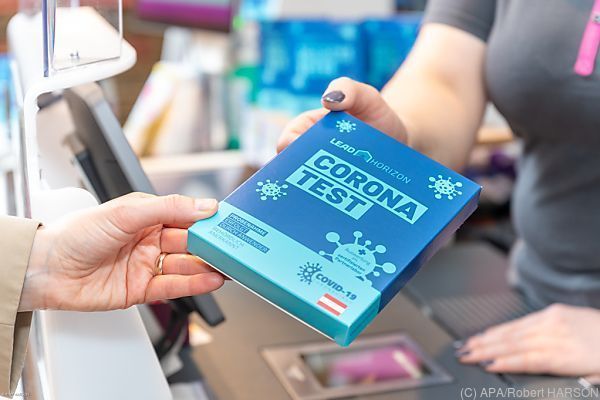 Alle Wiener Haushalte bekommen &#8220;Alles gurgelt&#8221;-Testkits