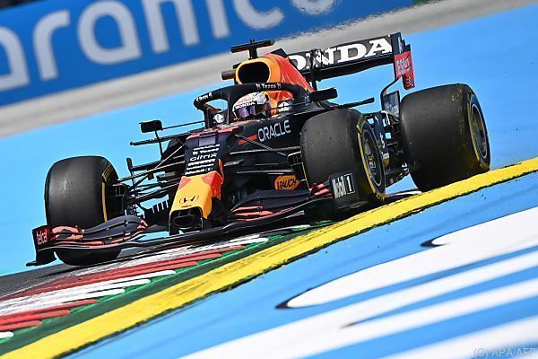 Verstappen in Spielberg voran, Bottas nach Dreher bestraft