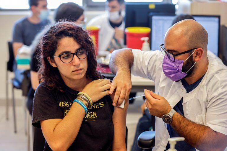 In Israel wurde bereits Anfang Juni mit der Impfung von Jugendlichen begonnen. In Vorarlberg steht dieses Wochenende die erste Impfrunde an. <span class="copyright">Reuters</span>