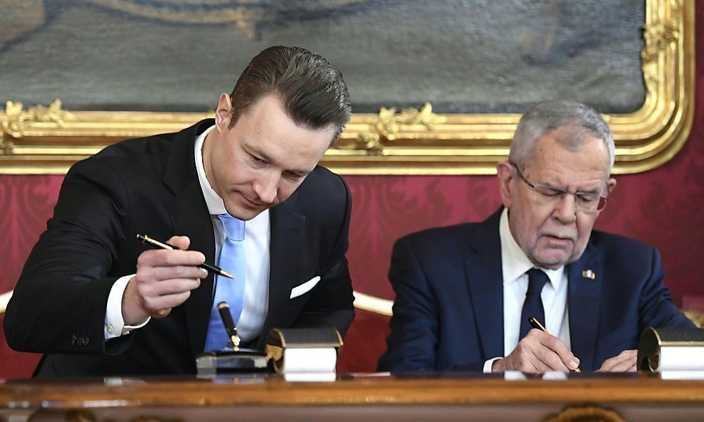 Kann Van der Bellen Blümel noch vertrauen?