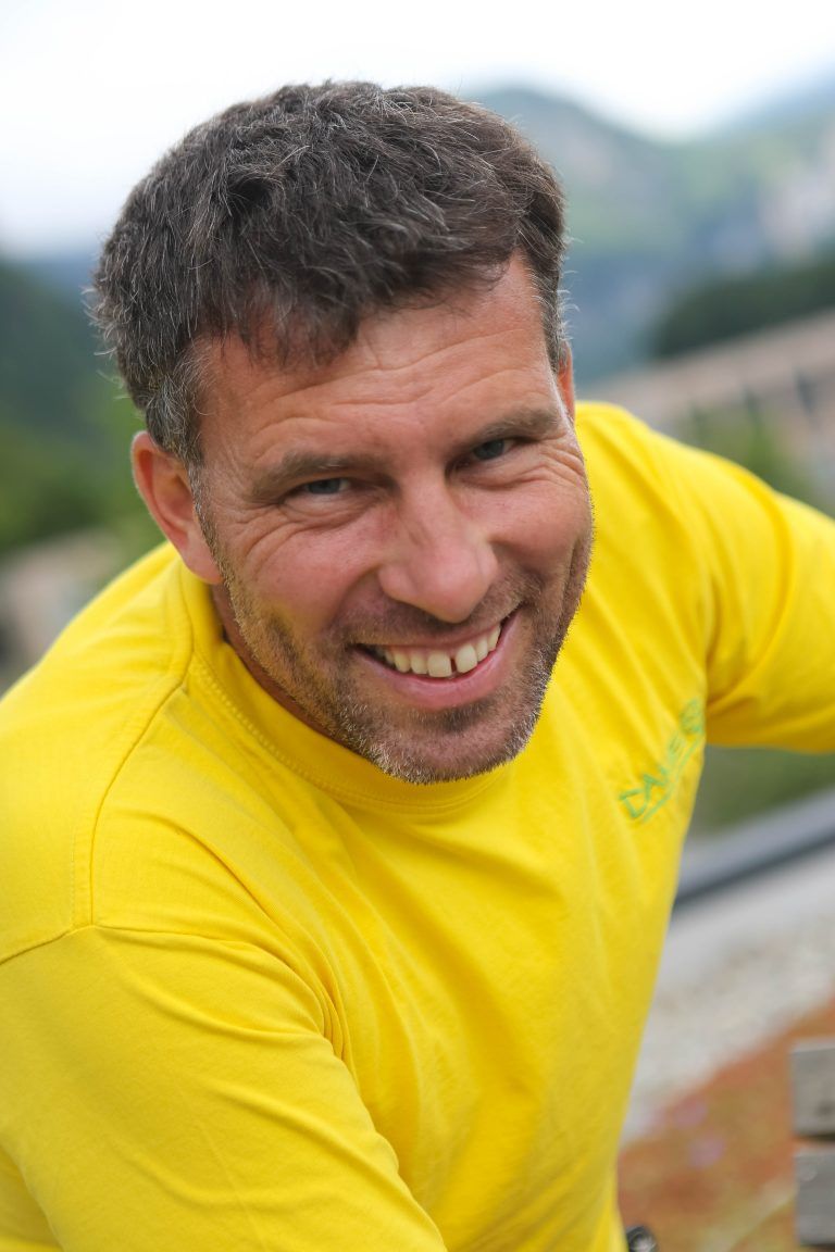 Daniel Meusburger ist Spezialist für Dachflächenbegrünungen. <span class="copyright">Hartinger</span>