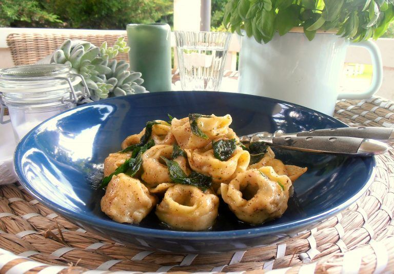 Die Tortellini können vor dem Kochen tiefgekühlt werden. Kochzeit um ca. 2 Minuten erhöhen. <span class="copyright">Hagen</span>