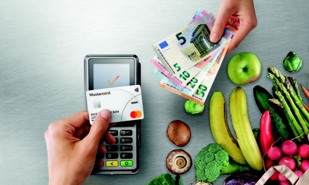 Hofer bietet nun &#8220;Bargeld-Service&#8221; an
