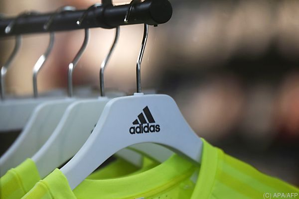 Lockdown in Vietnam macht Adidas zu schaffen