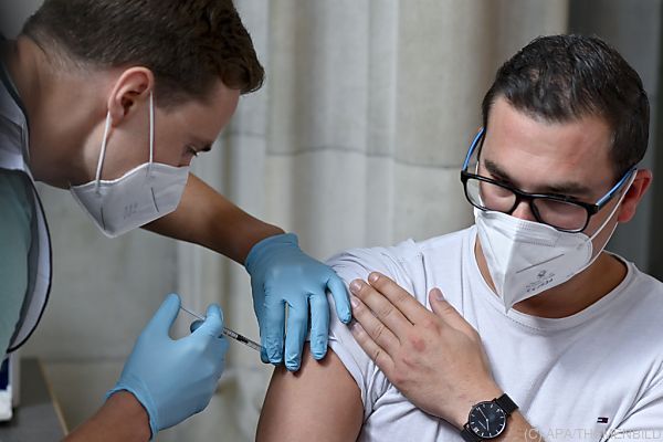 774 Corona-Neuinfektionen und mehr Erkrankte in Spitälern