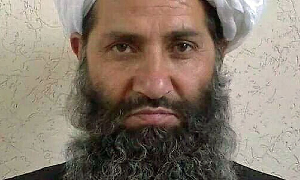 Der Mann, der den Taliban Befehle erteilt