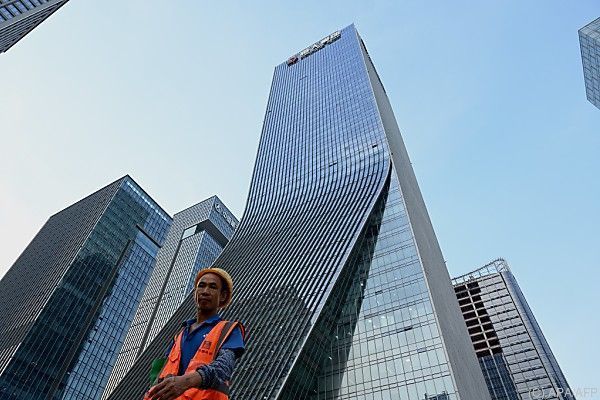 Evergrande gibt Fehlverhalten von Führungskräften zu