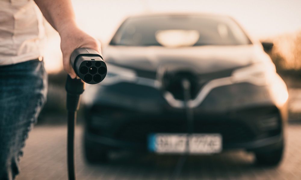 Mehr Elektro- und Hybridautos zugelassen