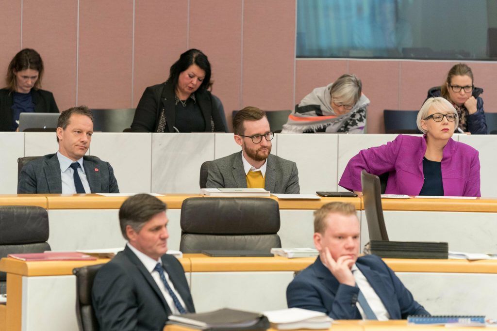 Opposition will direkte Demokratie retten