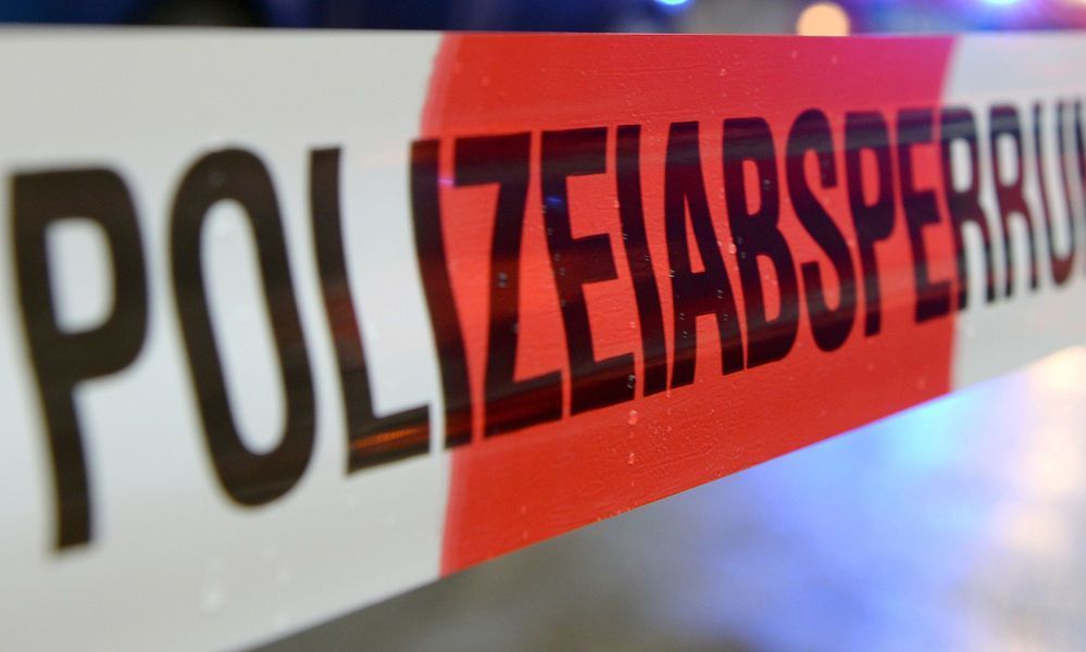 Mutter tot neben Tochter: Todesursache unklar